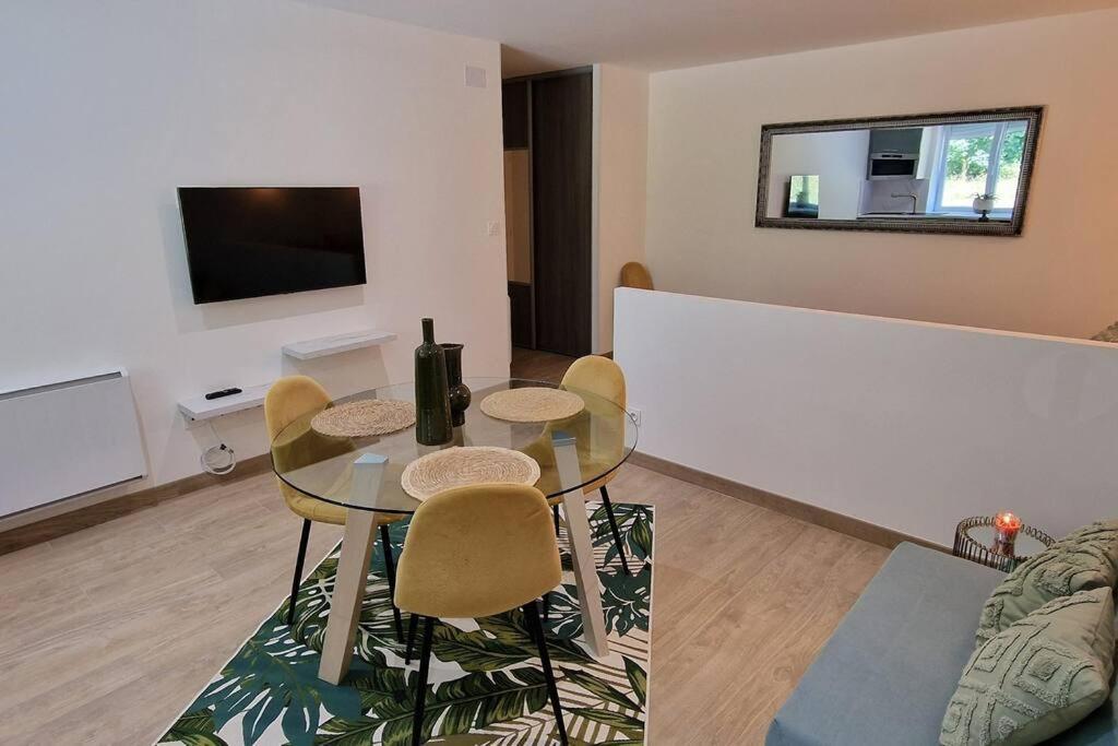 Apartament La Dame - Parking Prive - Proche Ge Alstom Cravanche Zewnętrze zdjęcie