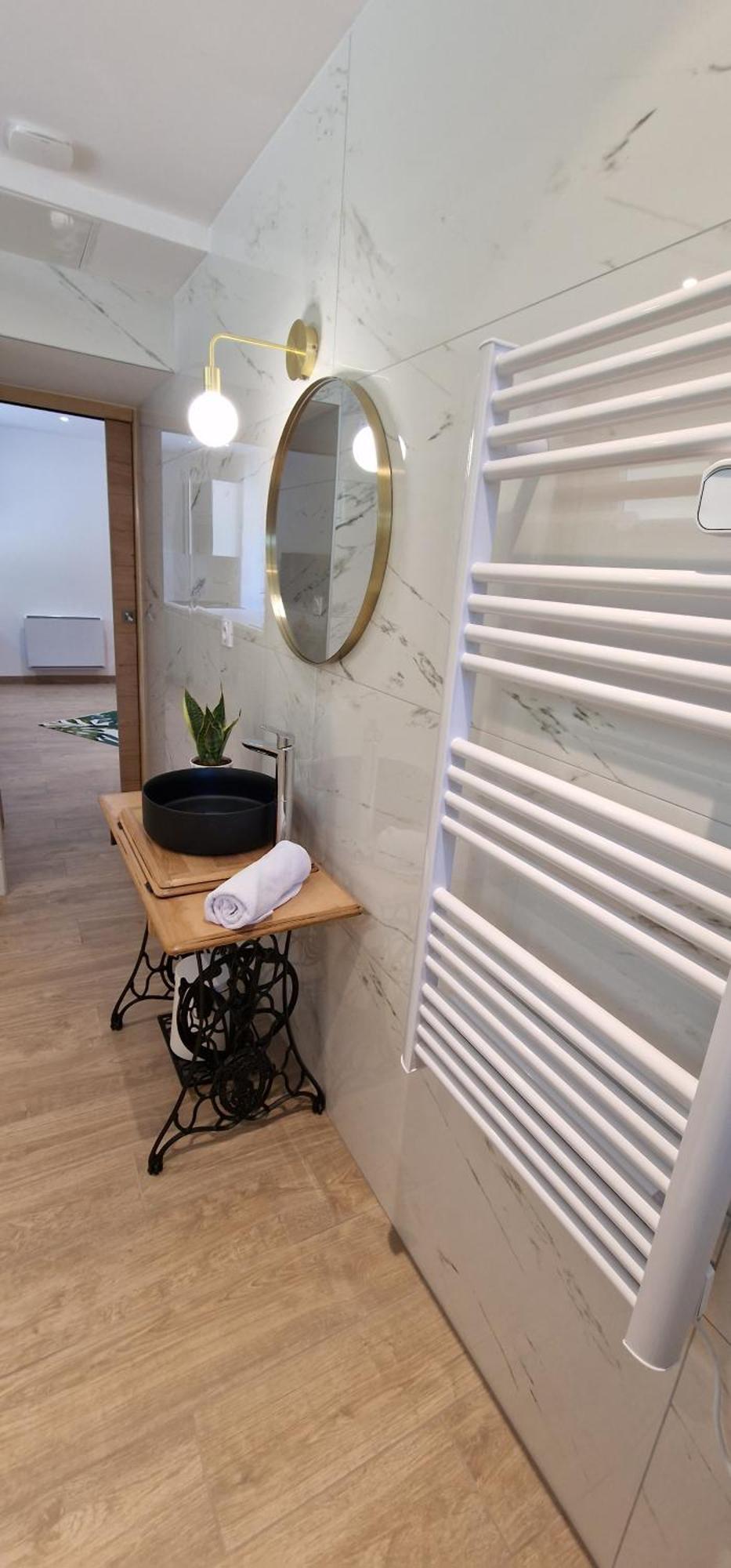 Apartament La Dame - Parking Prive - Proche Ge Alstom Cravanche Zewnętrze zdjęcie
